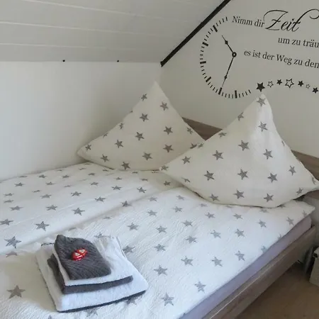 Luettingen Mit Fahrradgarage 홈스테이