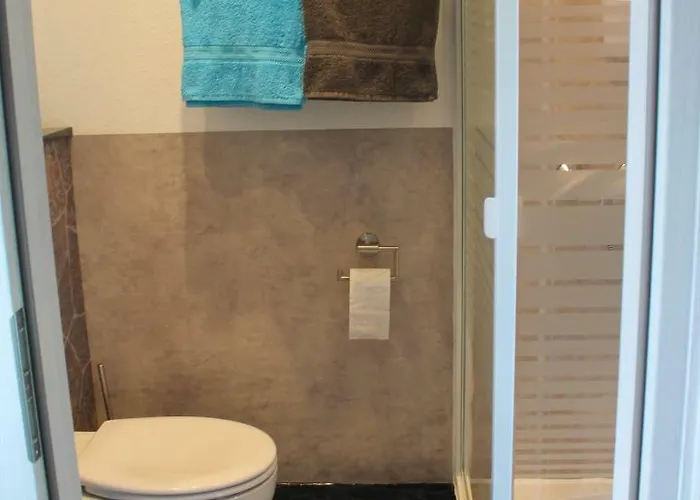 Luettingen Mit Fahrradgarage إكسانتن