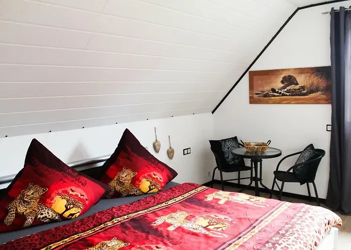 Luettingen Mit Fahrradgarage 홈스테이 크산텐