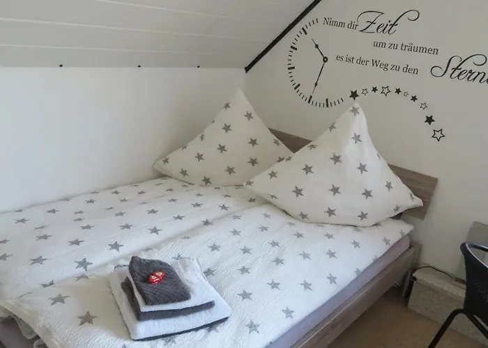 Luettingen Mit Fahrradgarage 홈스테이